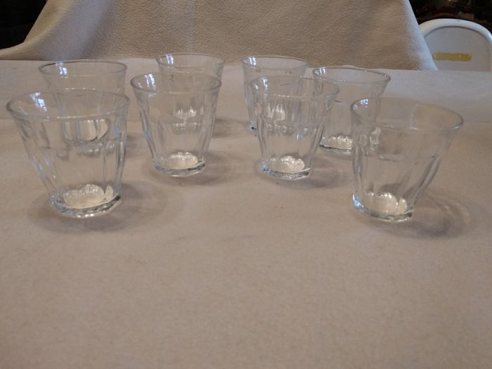 8 petits verres Duralex