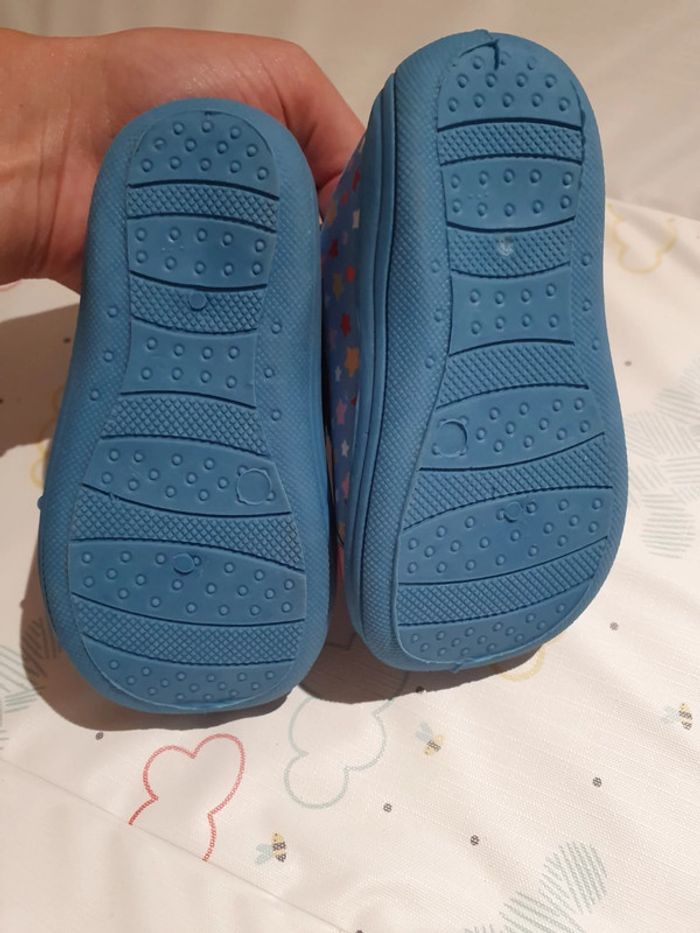 Chaussons Dumbo, taille 22, neuf. - photo numéro 4