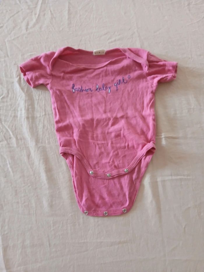 Body manches courtes 3 mois - photo numéro 2