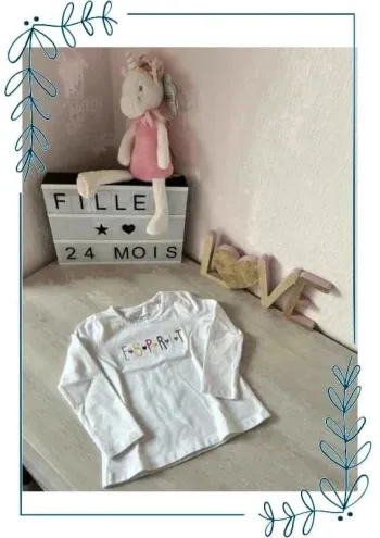 T shirt blanc esprit 2 ans 92 cm 🌼