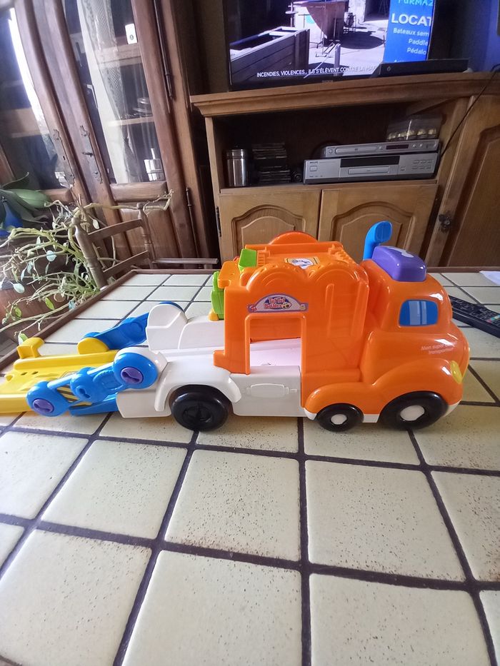 Mon super camion transporteur tu tu bolide - photo numéro 2