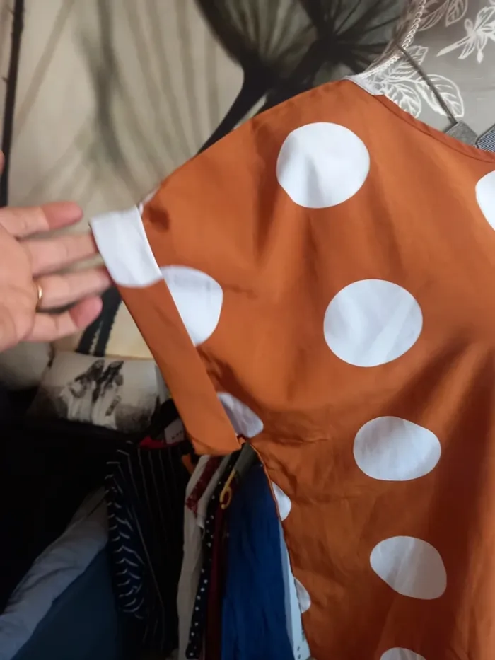 Blouse marron à pois - photo numéro 2