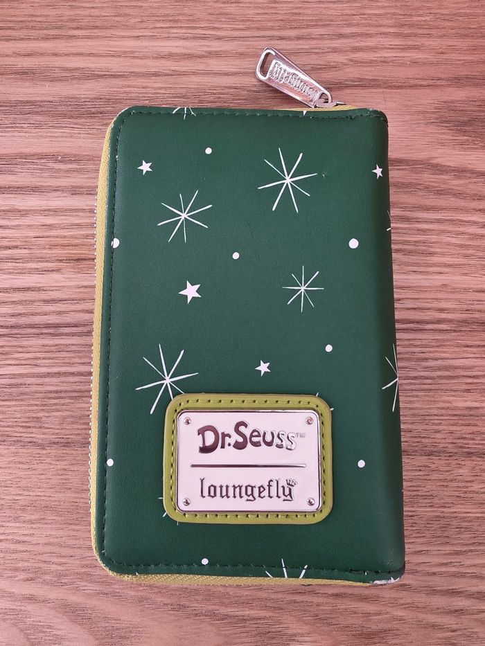 Porte feuille Grinch Dr Seuss- Loungefly - photo numéro 3