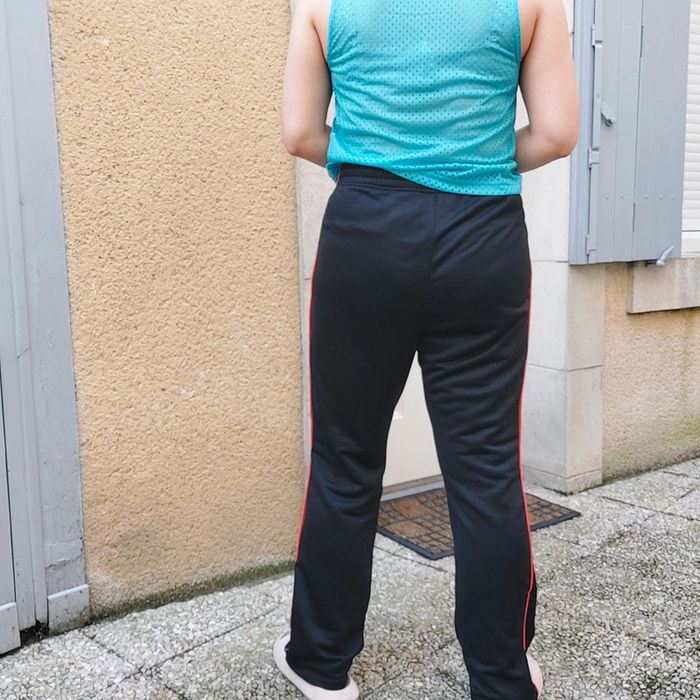Pantalon Nike taille M - photo numéro 3