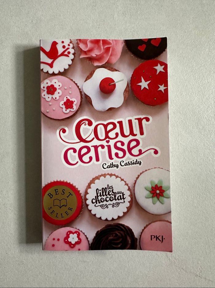 Livre cœur cerise