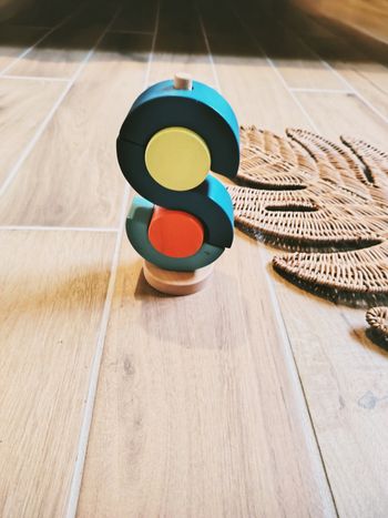 👋Jeu d'éveil -Puzzle vertical en bois - Formes & Couleurs - marque Blue Ribbon