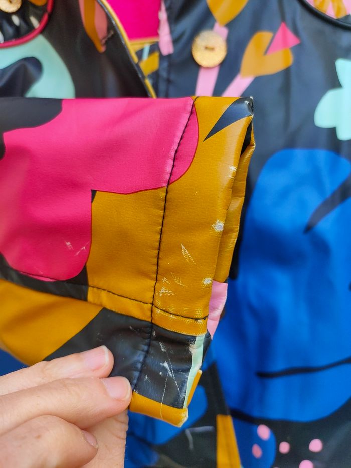 Veste imperméable Catimini taille 5 ans - photo numéro 9