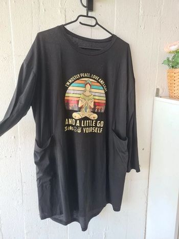 Robe Tee-shirt peace and love zen