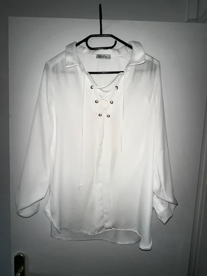 Blouse blanche - photo numéro 2