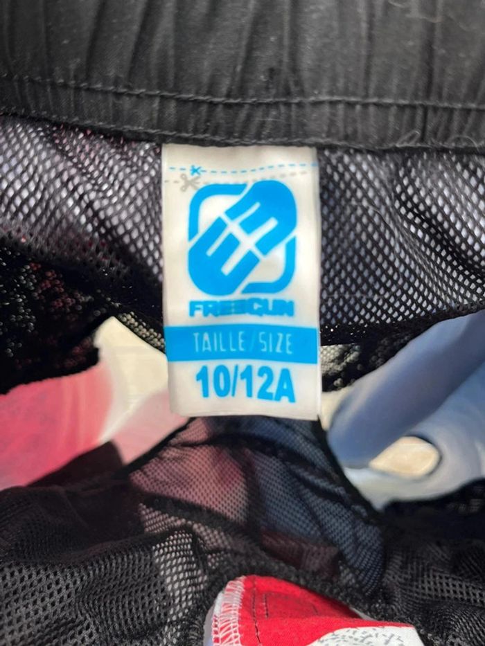 Bermuda ou short de bain freegun 10/12 ans - photo numéro 3