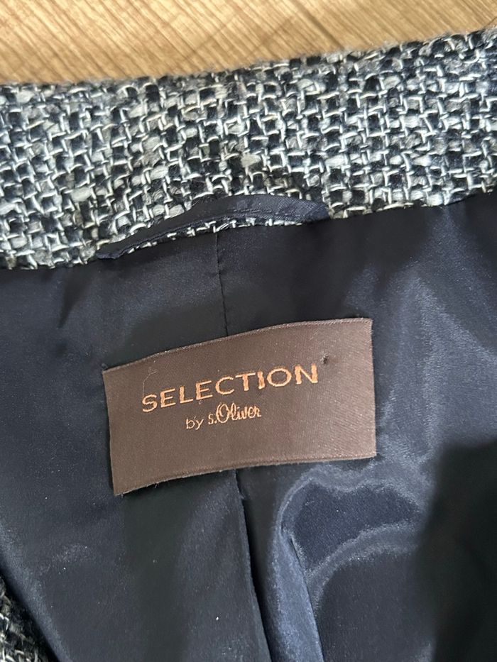 Veste bleue marine et chamarrée S.Oliver taille 42 bon état - photo numéro 10