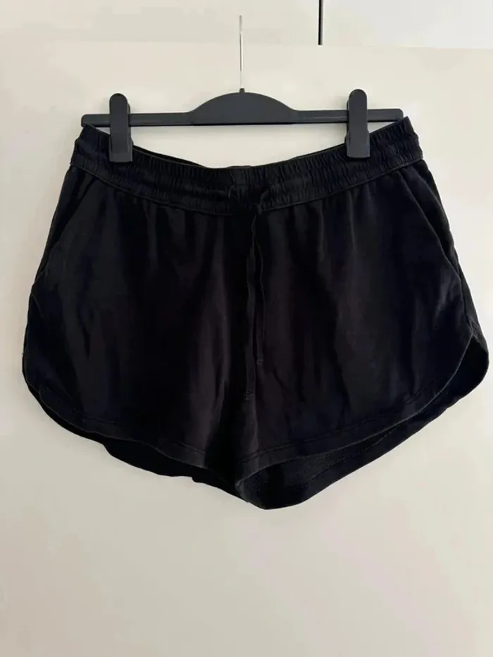 Short noir pour femme taille L