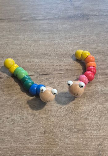 Lot de vers articulés en bois