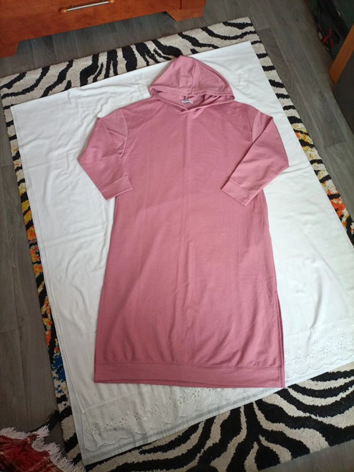 Robe sweat a capuche - photo numéro 3