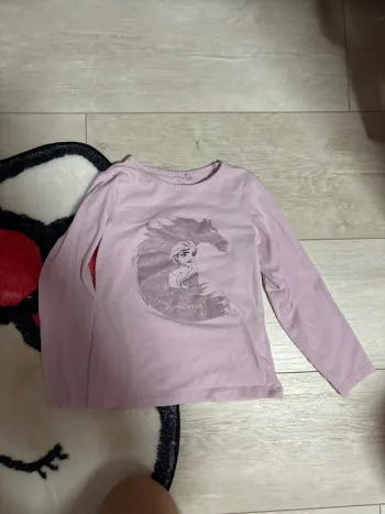 T shirt manche longue rose reine des neiges 4 ans