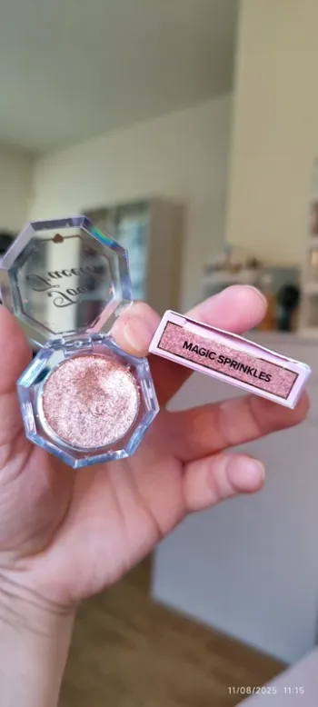 Too faced Disco Crush Multi Use Eye & Face Sparkle shade Magic Sprinkles