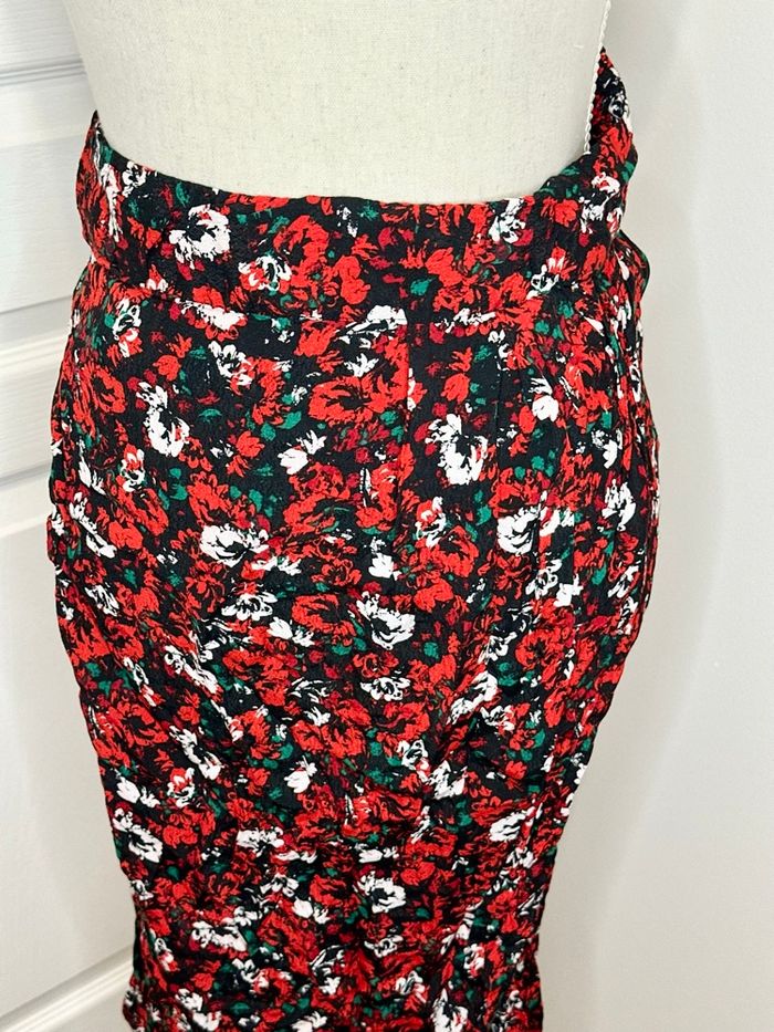 Jupe à rose rouge - photo numéro 4