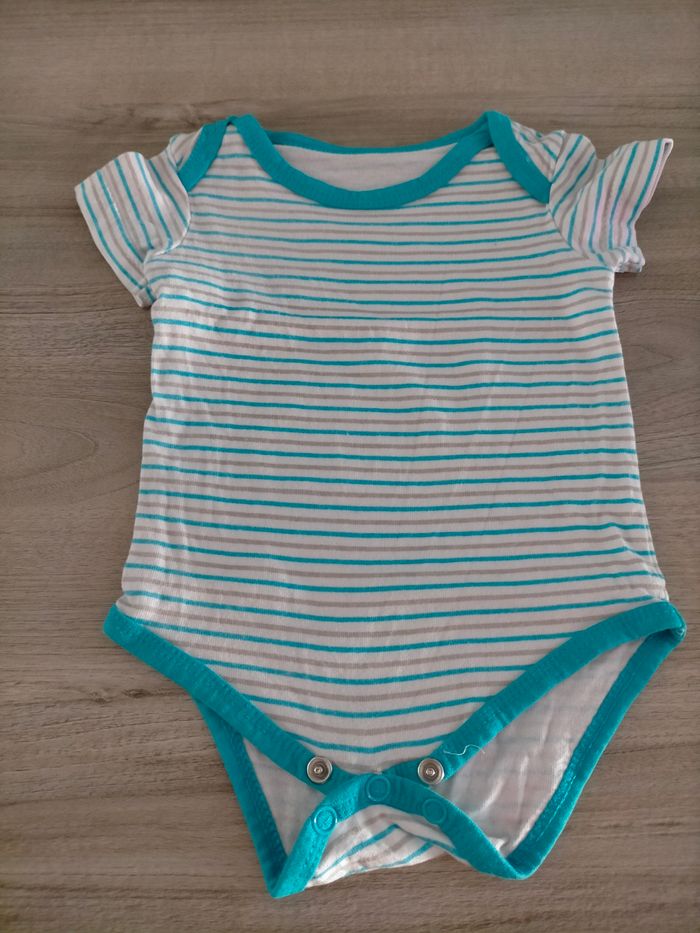 Lot de 5 bodies - photo numéro 4