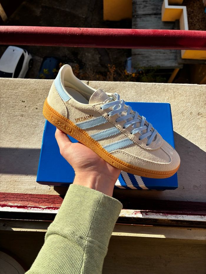 Adidas Spezial Off White/Clear Sky/Gum - Taille 38 - Neuves