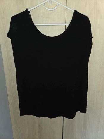 Tee-shirt noir dentelle taille 38/40