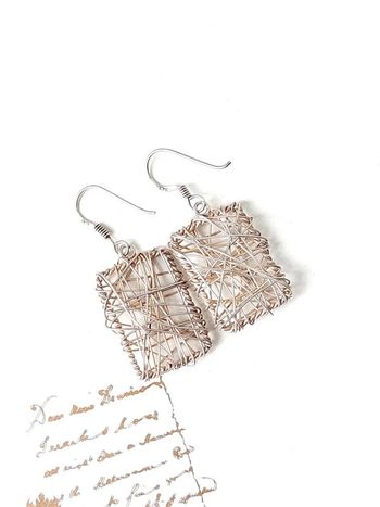 Magnifique paire de boucles d'oreilles pendantes en argent 925