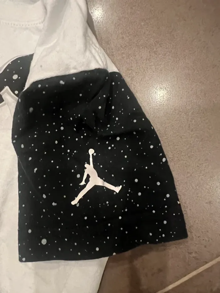 Tshirt jordan 6 ans - photo numéro 2
