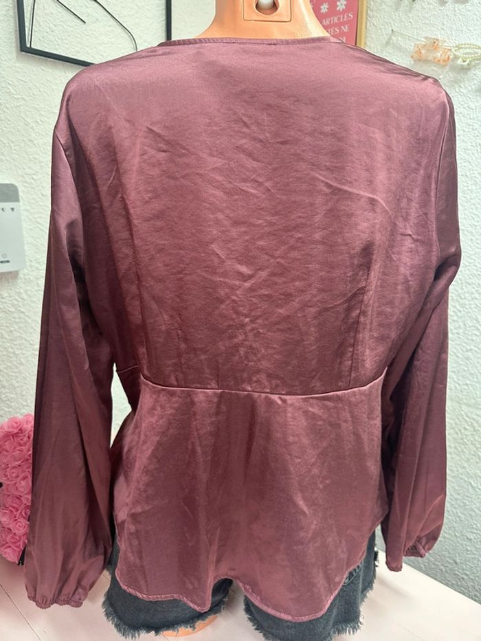 Blouse satinée violette - photo numéro 2