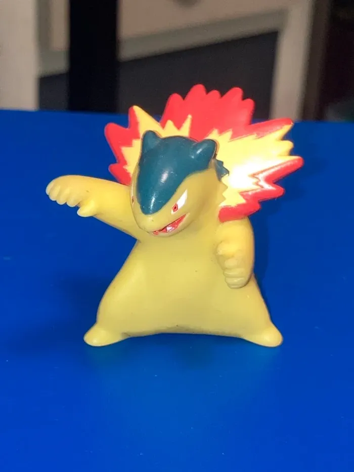 Figurine creuse Pokémon Finger Puppet Typhlosion