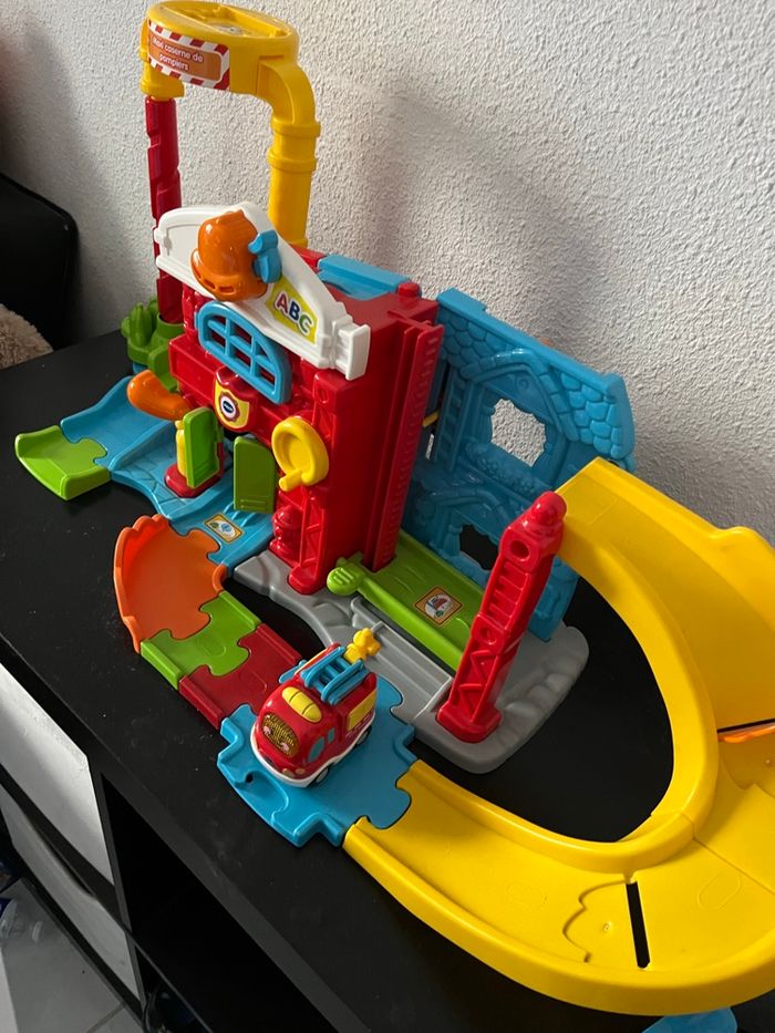 Tut tut bolide - photo numéro 2