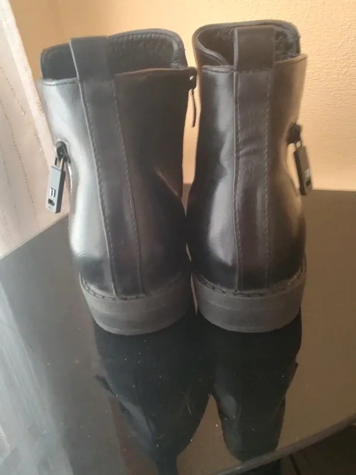 Bottines neuves T. 41 - photo numéro 4
