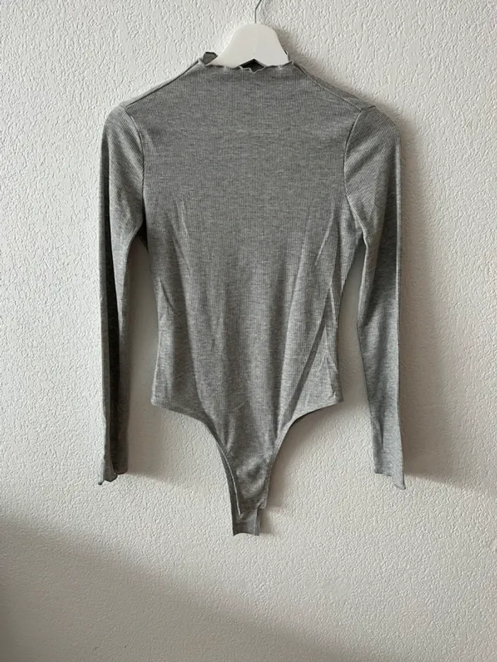 Body gris à manches longues SHEIN – Taille S (36/US 4)