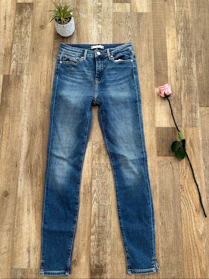 - Jeans Tommy Hilfiger - Taille W25xL30 - très bon état
