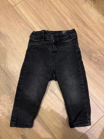 Jean H&M noir 6 mois