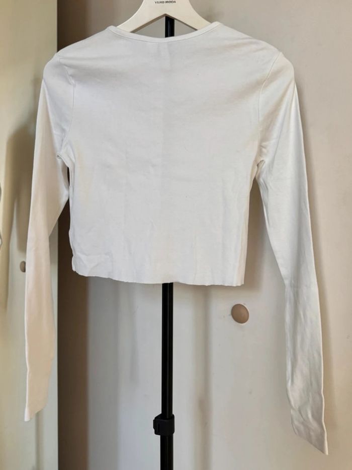 Top court cropped blanc bouton S H&M en coton - photo numéro 5