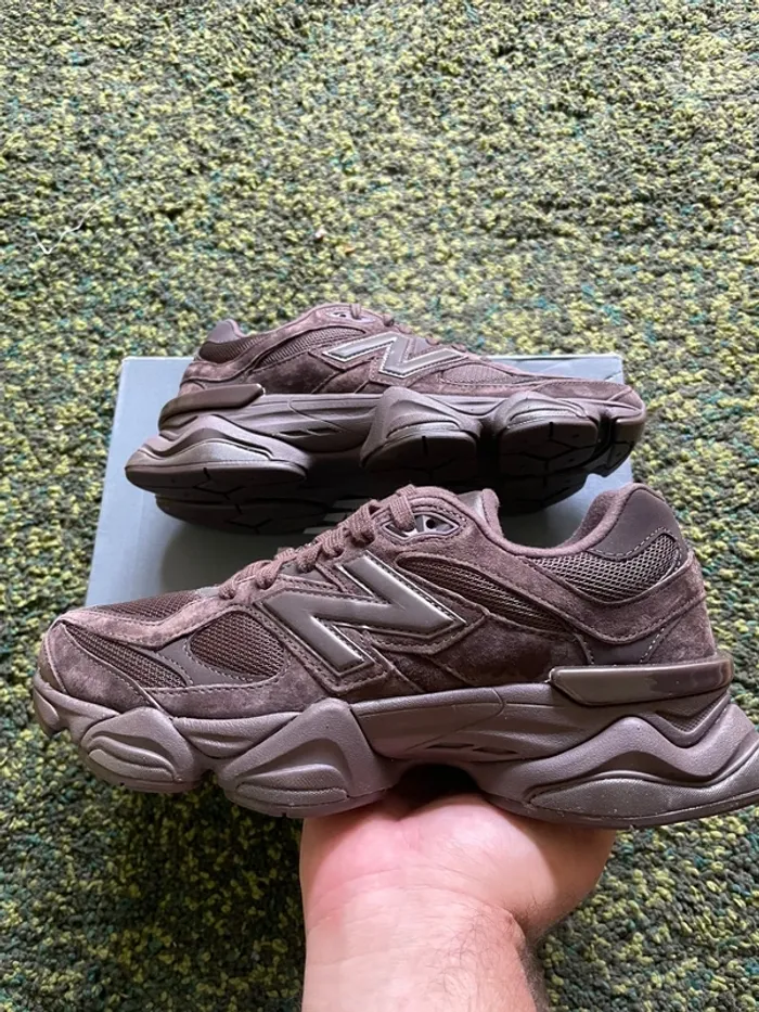 New Balance 9060 Brown