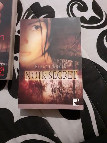 Noir secret