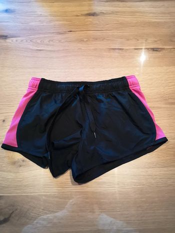 Short sport