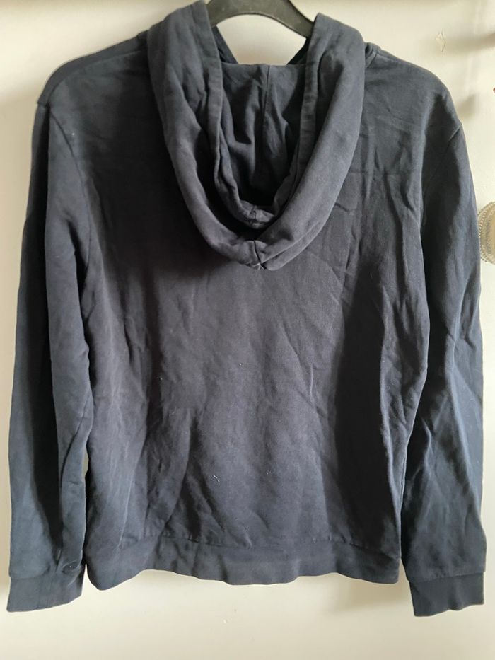 sweat - photo numéro 3