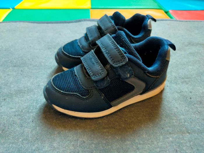 Lot 2 paires baskets garçon Primark – Pointure 24 - photo numéro 4