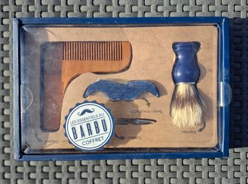 Kit de survie barbe Neuf - Peigne à barbe, brosse à barbe, ciseaux de précision