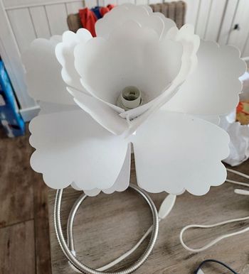 Lampe fleur enfant