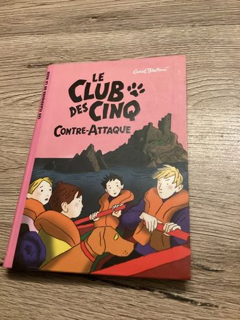 livre le club des 5 contre attaque  Enid blyton