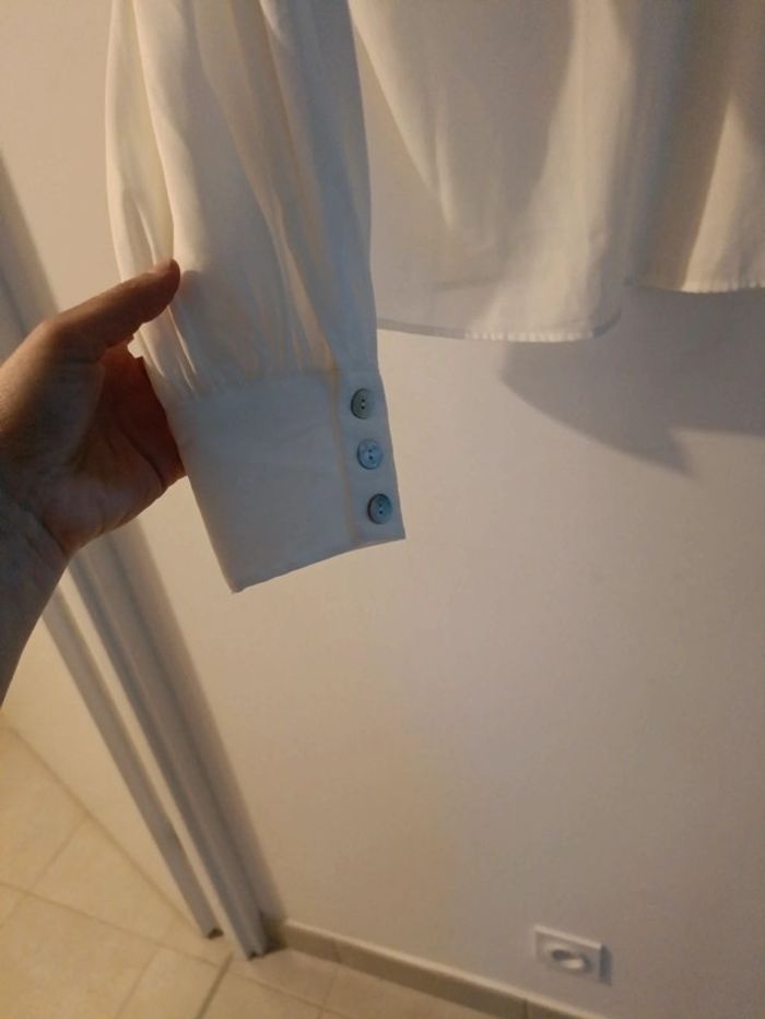 Blouse top blanche manche longue Kiabi transparent Taille S Très bon état - photo numéro 4