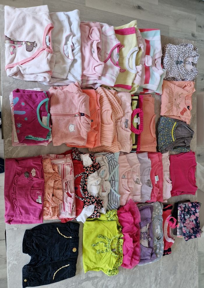 Lot vêtements fille 6 mois (43 pieces)