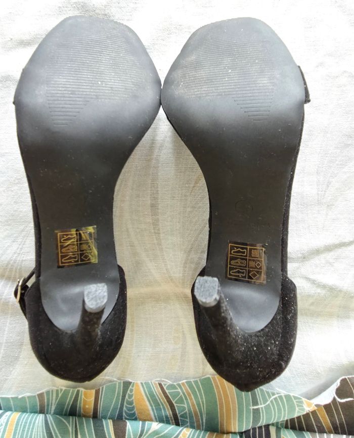 Truffle Collection Sandales Talons Suédine Noir Bon État 39 - photo numéro 6