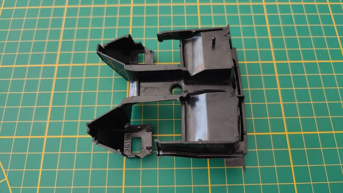 Siège intérieur pièce détachée miniature Ferrari 250 testa rossa 1957 Burago Bburago 1/18 #B59 - photo numéro 2