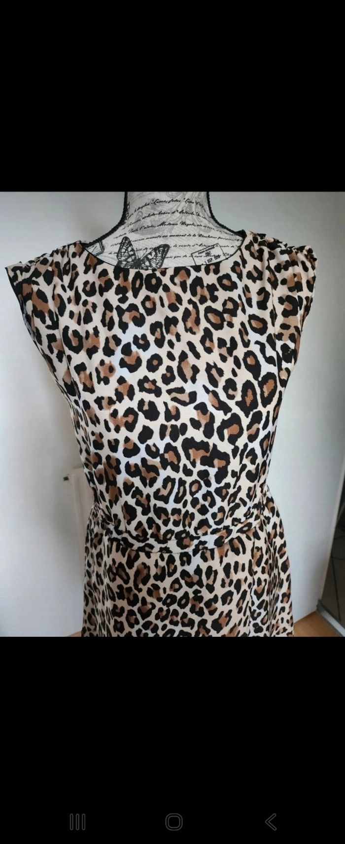 Superbe Robe Cintrée Léopard H&M taille 34 - photo numéro 3