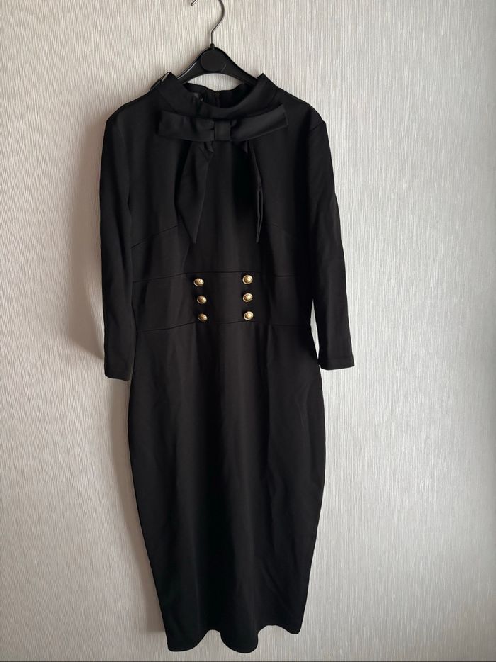 Robe Homeyee, neuve, taille M