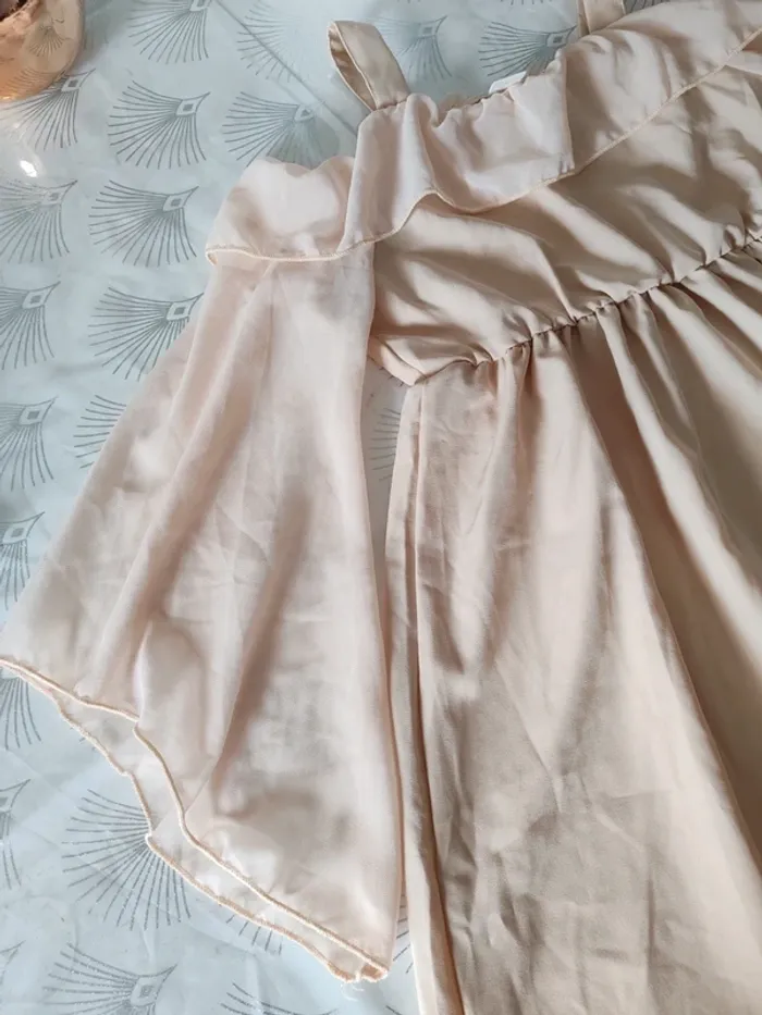 Robe manches évasées 8 ans - photo numéro 3