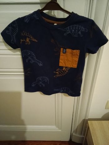 Tee-shirt marine et multicolore